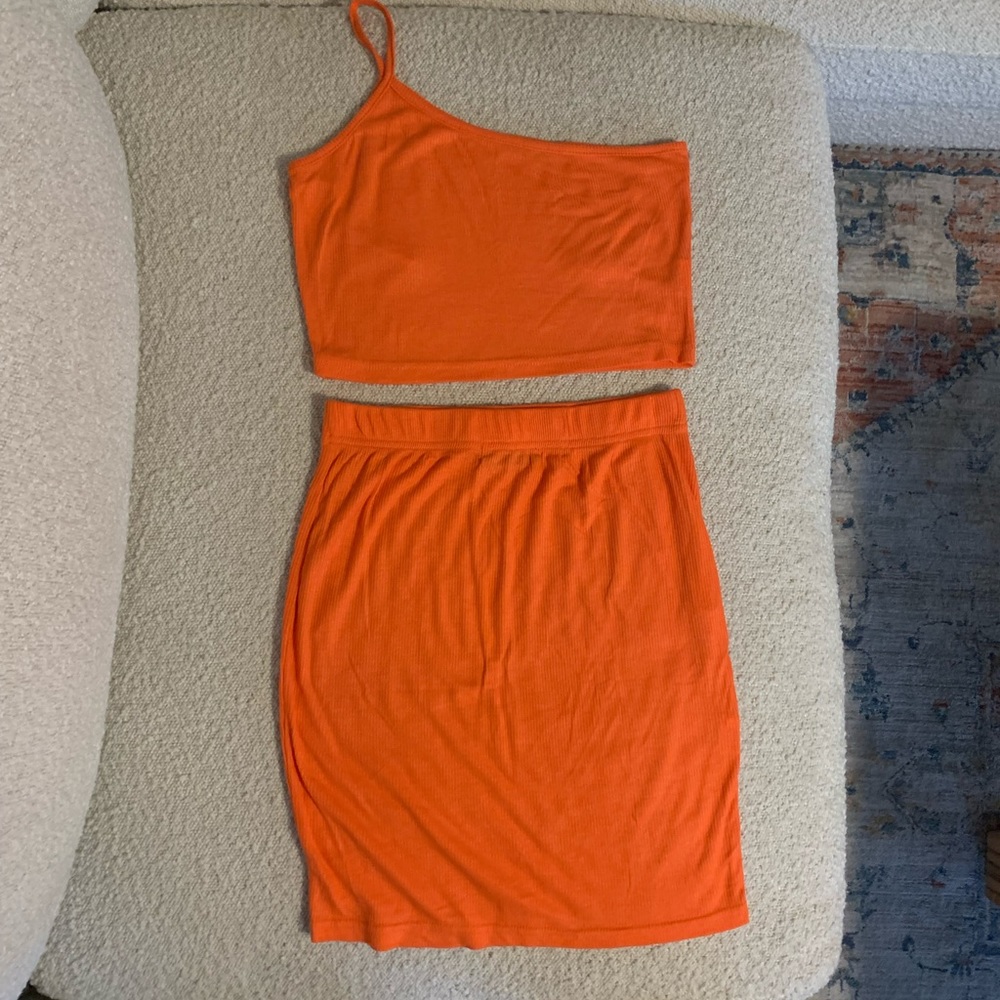 Orange Matching Set - Picture 2 of 3